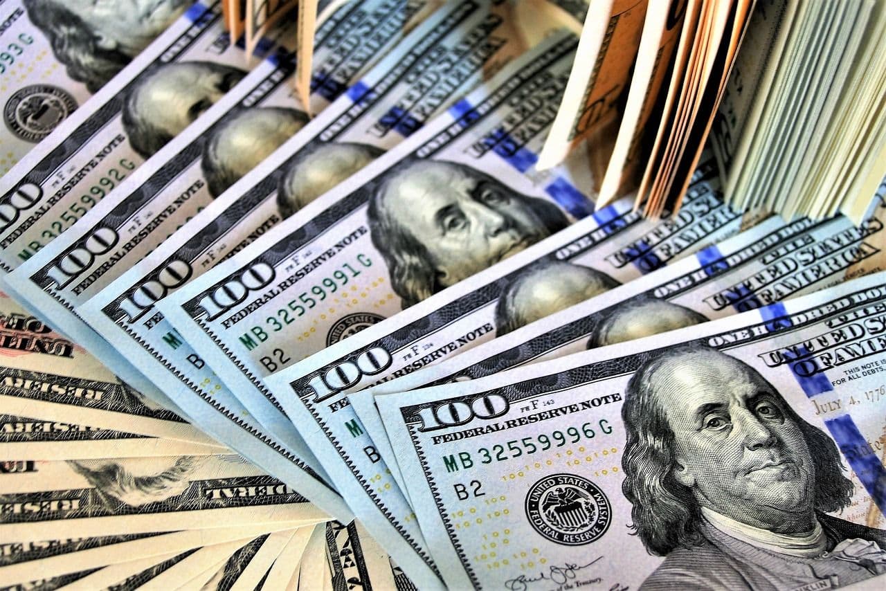 Depósitos de dólares en mayo 2026: límites sin justificación ante ARCA