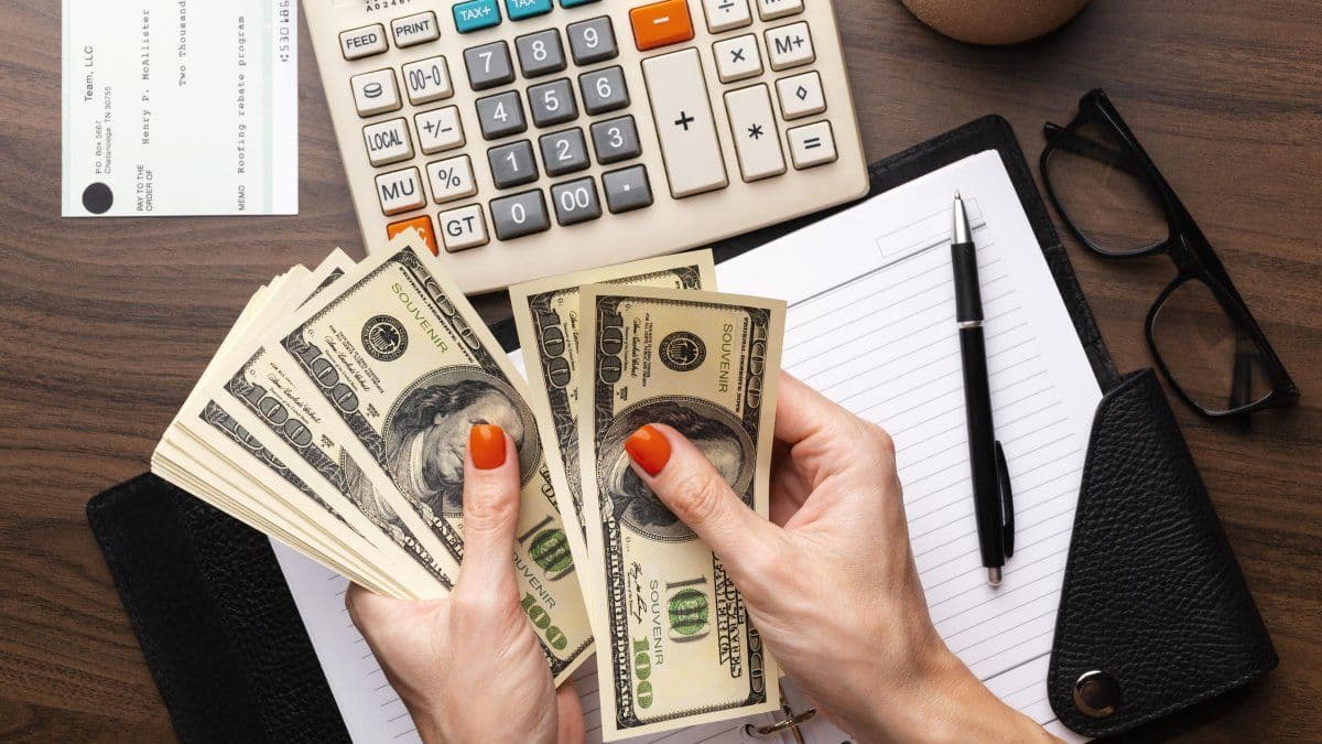 Featured image for: ARCA cambió las reglas para los depósitos en dólares y la retención del Impuesto a las Ganancias: cuáles son las modificaciones