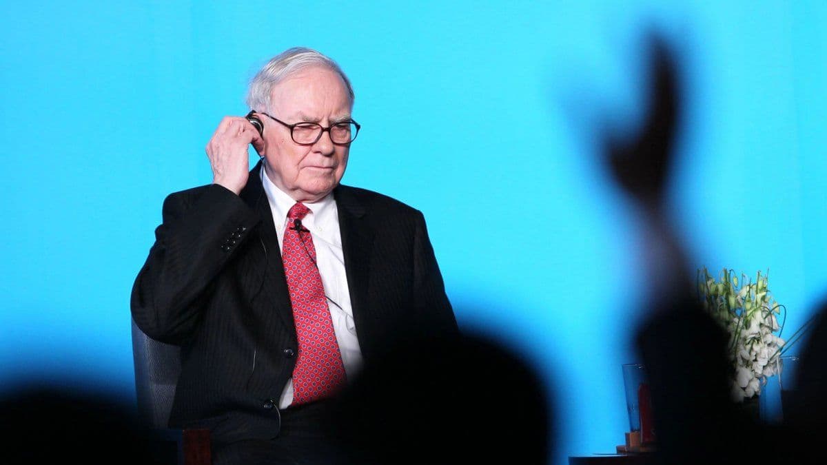 Buffett revela la clave para construir fortuna desde cero: tiempo y interés compuesto