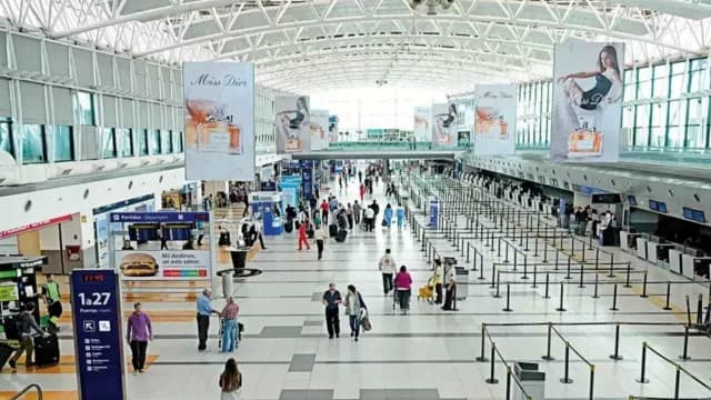 ARCA actualizó reintegros de IVA a turistas: 13% y 14% según monto