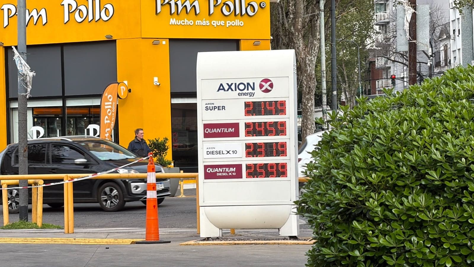 Nafta: Shell y Axion suben entre 2% y 5%, YPF define el próximo movimiento