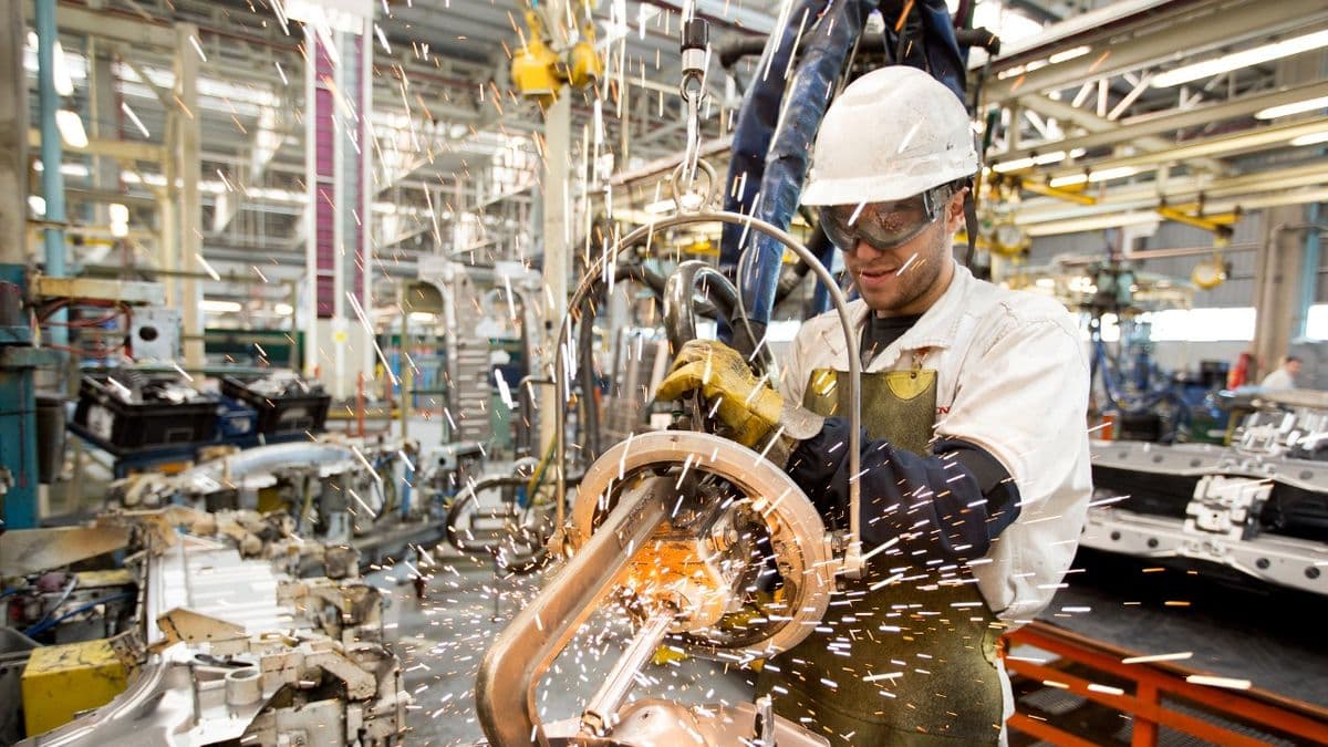 Industria argentina: cuarto peor desempeño mundial con caída del 11,2%