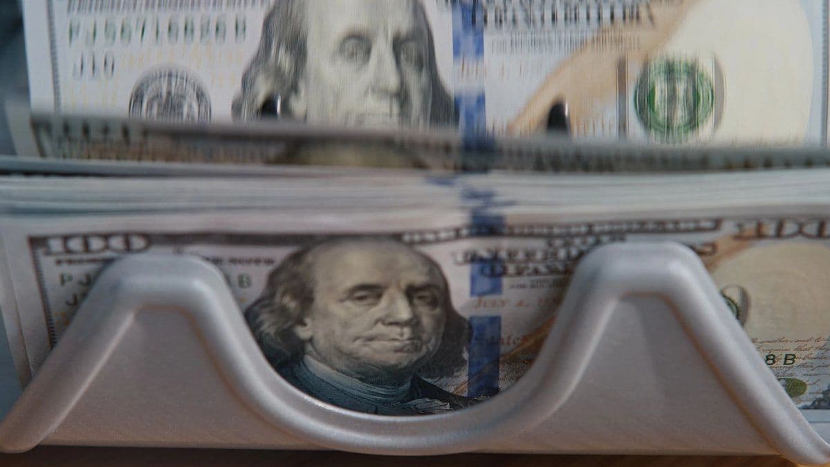 Dólar blue hoy: cotiza a $1.555 este viernes 2 de octubre