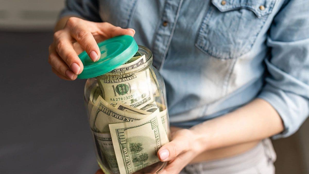 Dólar colchón: argentinos acumulan u$s260.402 millones