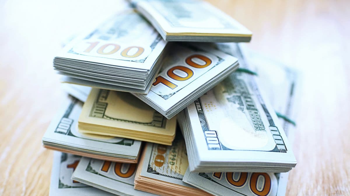 Dólar: el Gobierno sostiene barrera en $1.500 y city proyecta suba a $1.650
