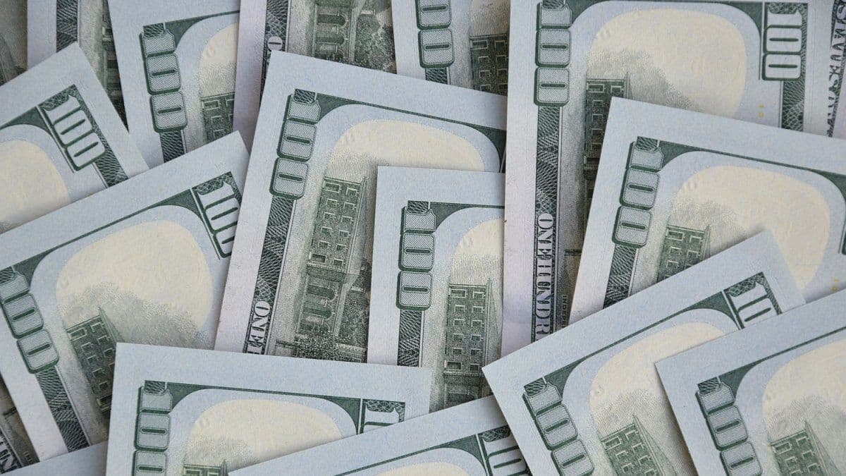 Dólar hoy 5 de octubre: blue a $1.560, oficial a $1.540