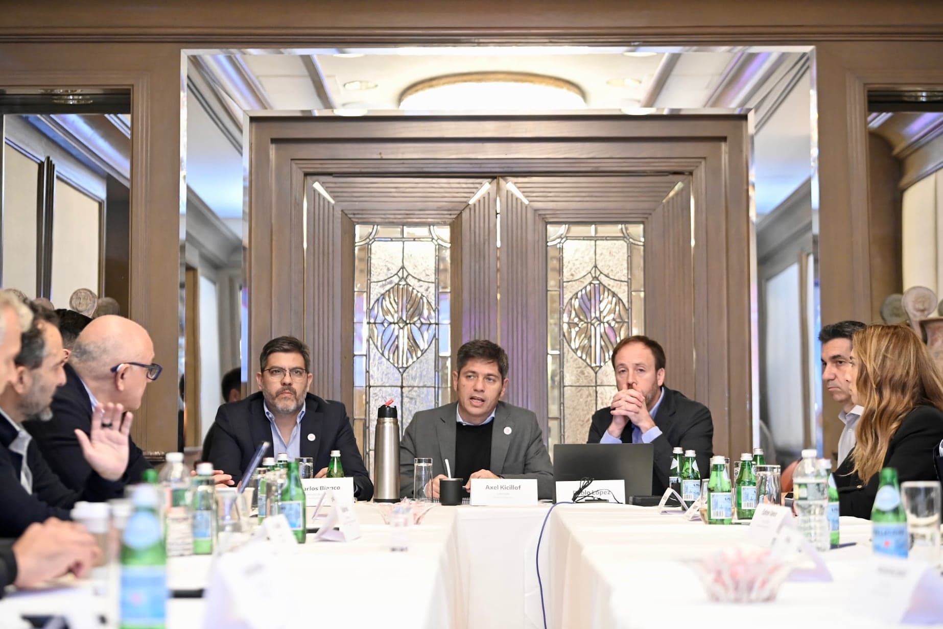 Kicillof negocia deuda con BlackRock y fondos de Wall Street