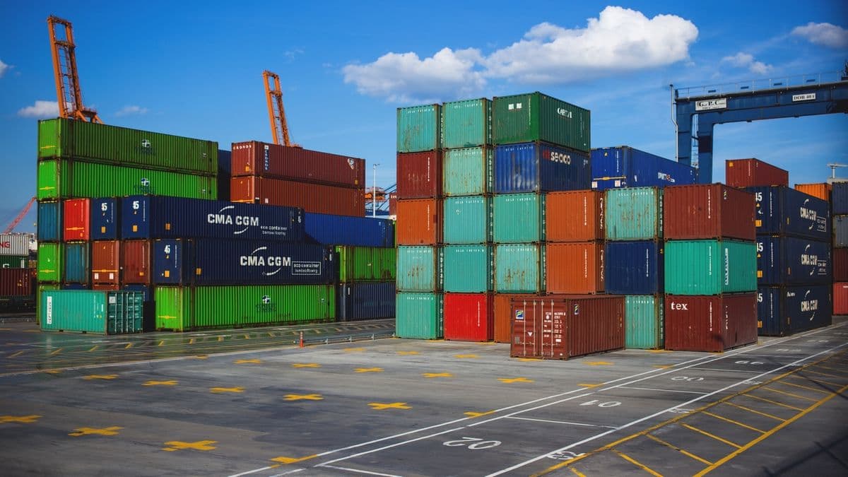 Inversión real sube 1,2% en agosto por compras récord del RIGI