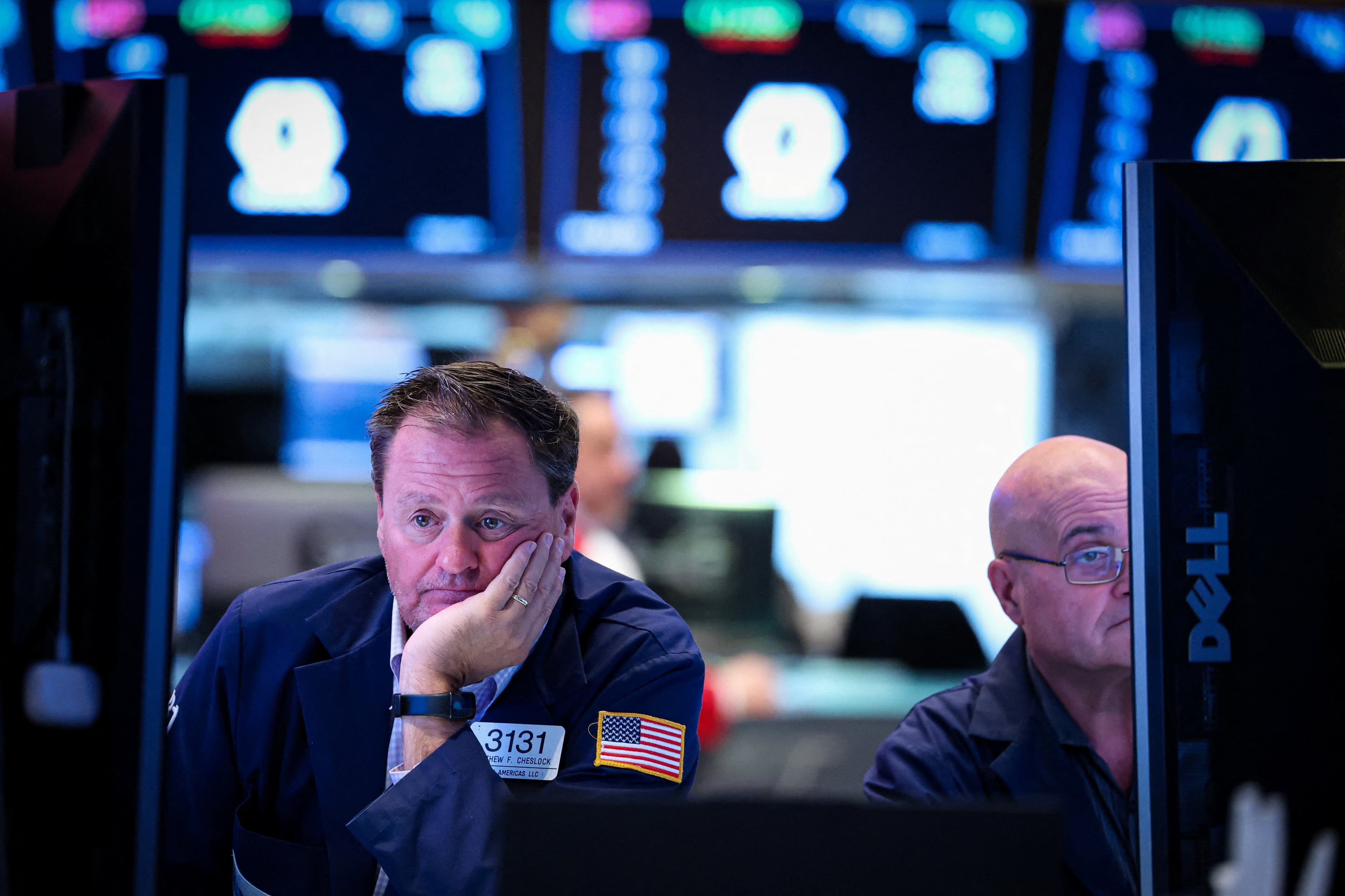 Acciones argentinas caen 8% en Wall Street y reservas del BCRA se desploman