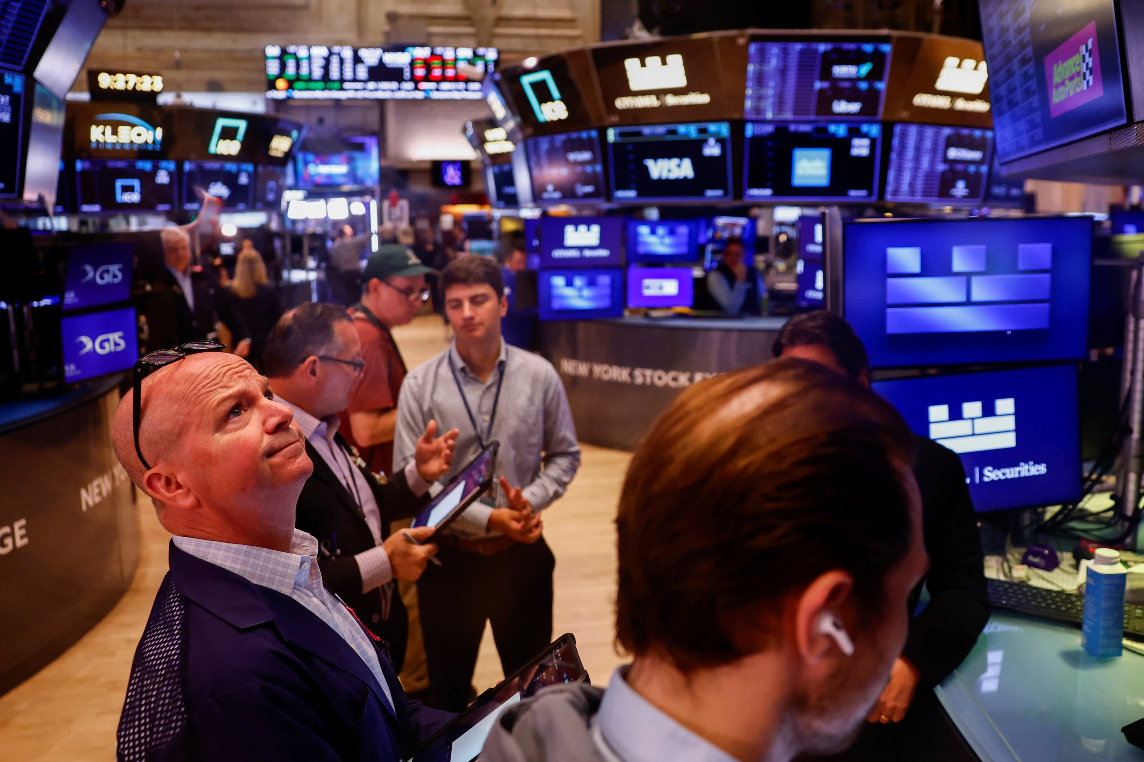 Bolsa porteña cae por quinto día; riesgo país sube a 591 puntos