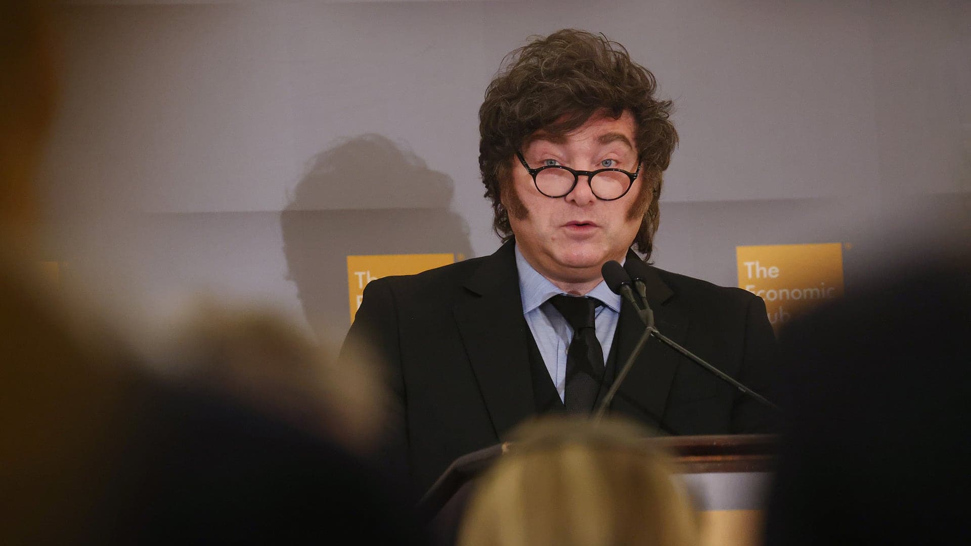 Milei y los USD 15.000 millones en futuros: la estrategia cuestionada para 2027