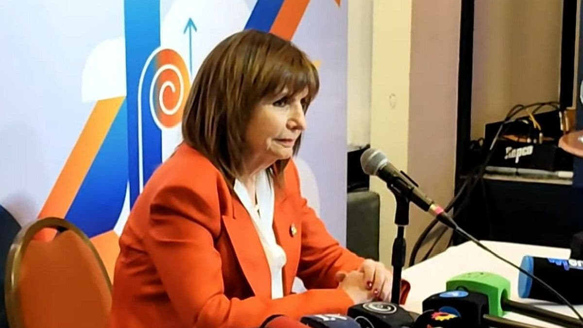 Bullrich en IDEA: costos argentinos altos limitan competitividad