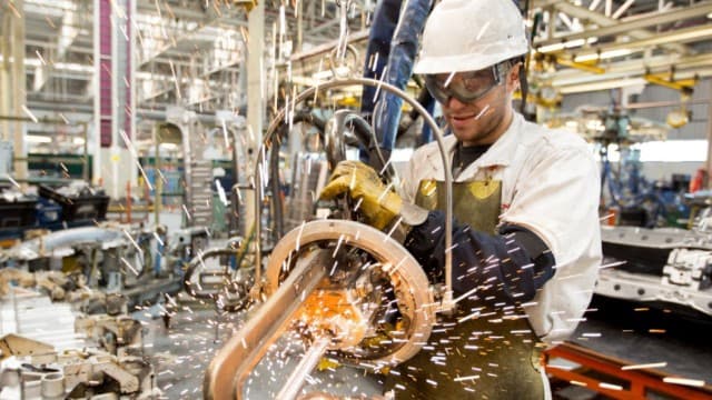 Consumo e inflación: FMyA alerta sobre actividad económica mixta en 2026